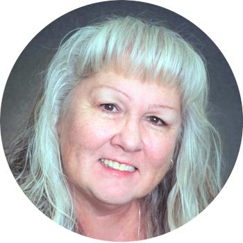 Elly Whyte Headshot