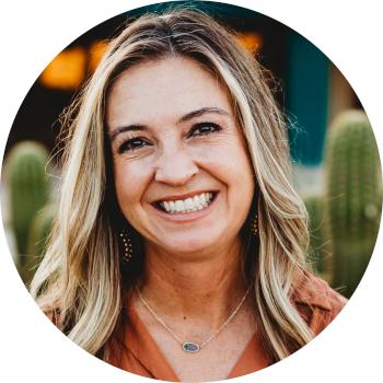 Kelly Herrington Headshot